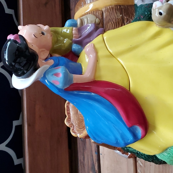 Retro Disney Snow white cookie jar - Picture 2 of 16